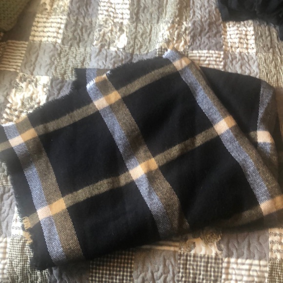Large Blanket scarf - Picture 1 of 1